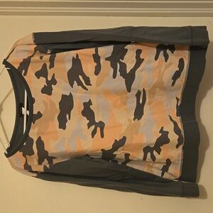 Mark.  Camouflage sweatshirt sz XL Camo print: grey,pink,violet